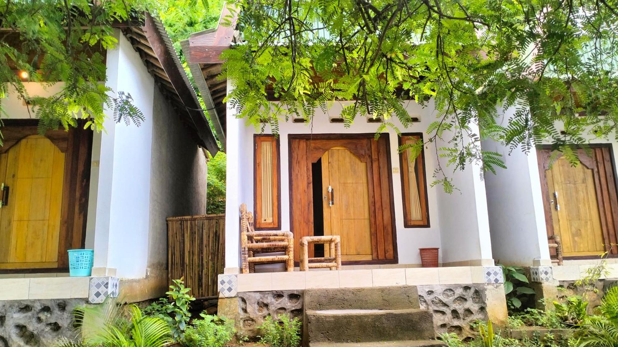 Diki Bungalows Kuta  Bagian luar foto