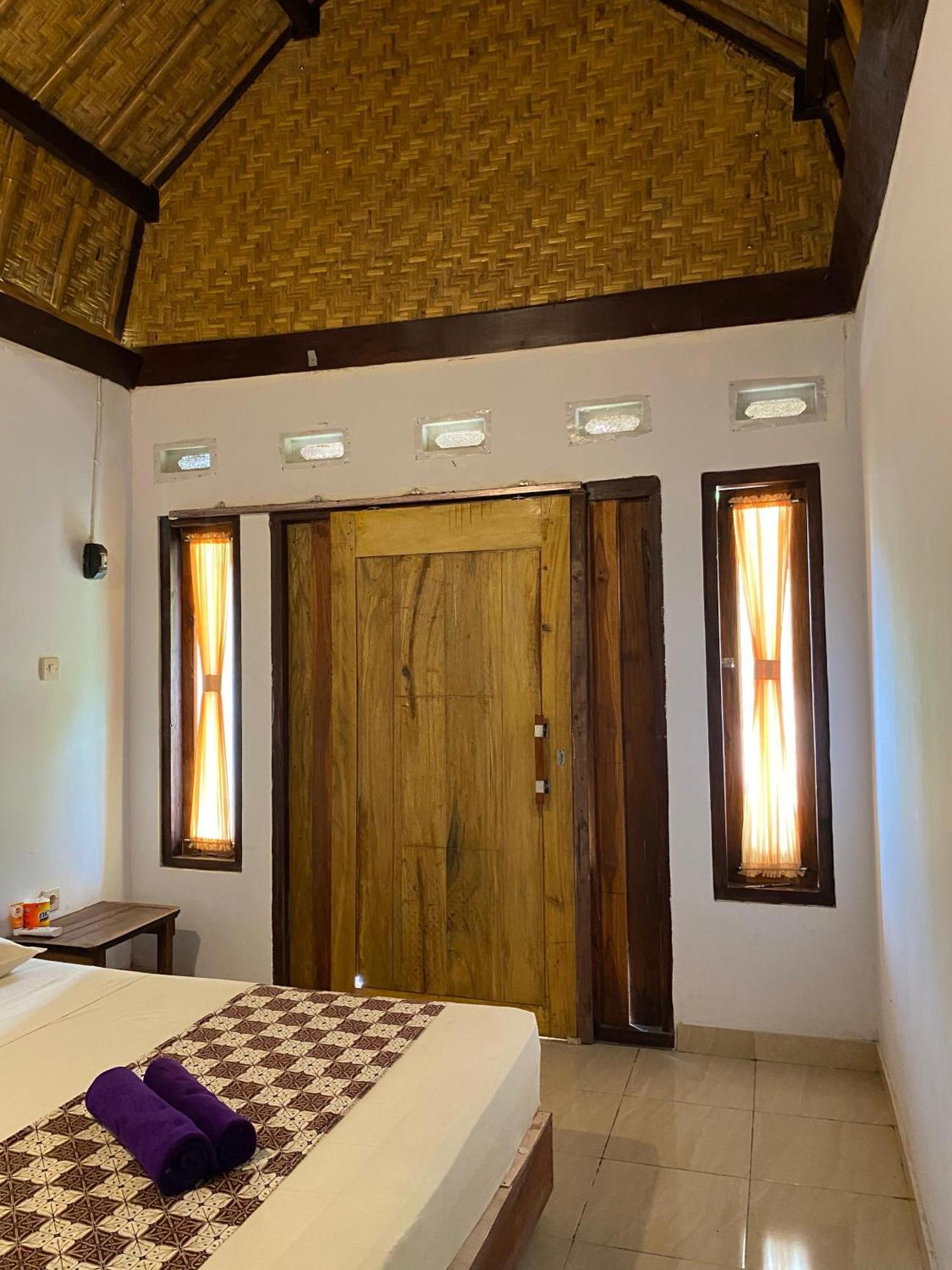Diki Bungalows Kuta  Bagian luar foto